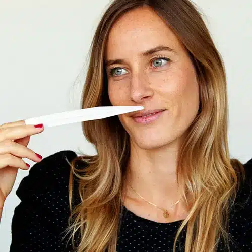 الیز بنات (Elise Bénat) یکی از چهره‌های شاخص نسل جدید عطرسازان فرانسوی است